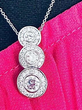 NECKLACE ~ 925 Sterling Silver Necklace w/Cubic Zirconia Round Stones